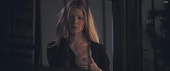 Actress - Gwyneth Paltrow: Movie - shows her nude tit in Two Lovers